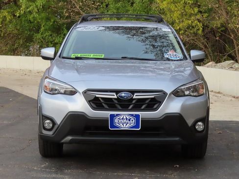 Used 2023 Subaru Crosstrek 2.0i Premium image 14
