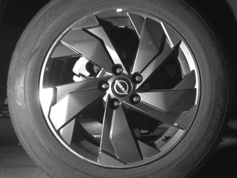 Used 2025 Nissan Rogue SV FWD image 18