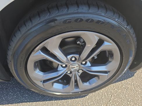 Used 2023 Honda Accord EX image 32