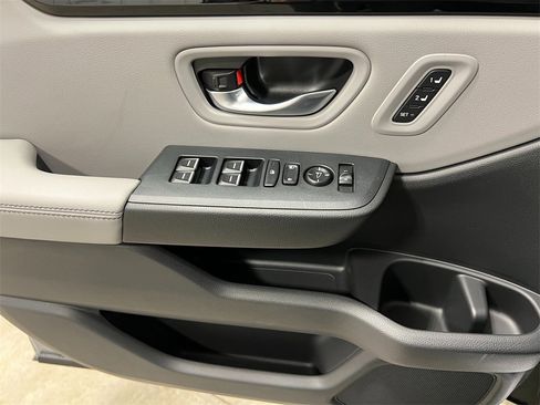 New 2025 Honda Pilot EX-L image 14