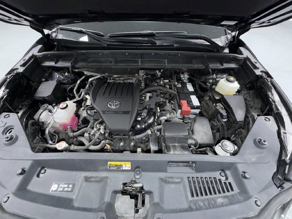 Certified 2024 Toyota Highlander XLE AWD/4WD image 18