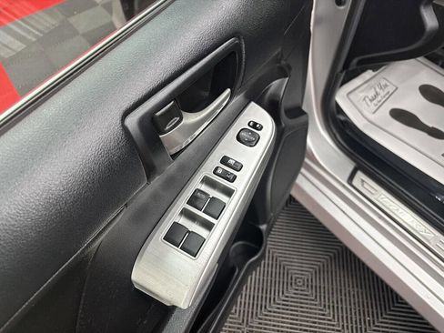 Used 2014 Toyota Camry SE image 8