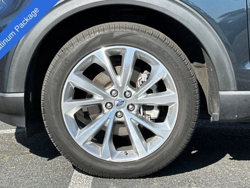 Certified 2022 Ford Explorer Platinum w/ Equipment Group 601A image 26