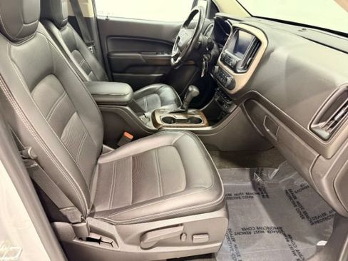 Used 2017 GMC Canyon Denali AWD/4WD image 24