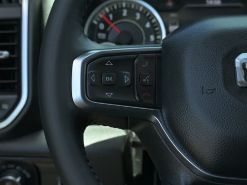 Used 2024 RAM 1500 Big Horn AWD/4WD image 20