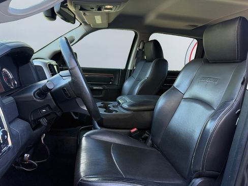 Used 2016 RAM 1500 Laramie image 15