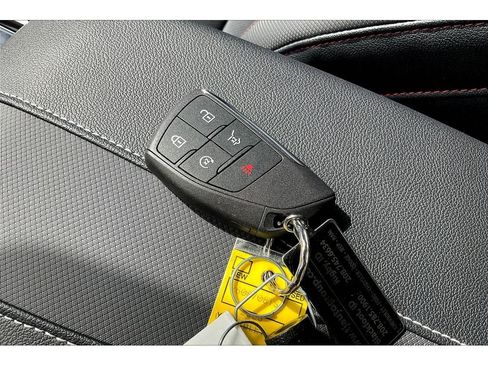 Used 2026 Chevrolet Traverse Z71 w/ Driver Confidence Package image 14