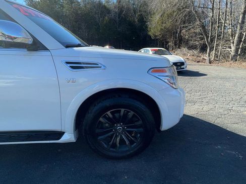Used 2019 Nissan Armada Platinum w/ Captain's Chairs Package image 12