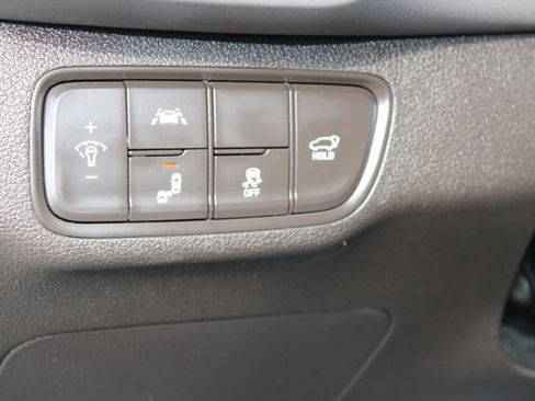 Used 2020 Hyundai Santa Fe Limited image 13