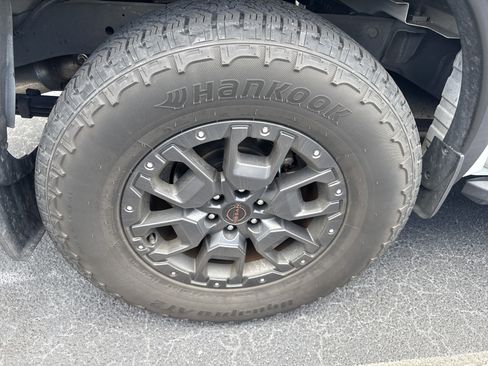 Used 2023 Nissan Frontier Pro-X w/ Pro-X Premium Package RWD image 11
