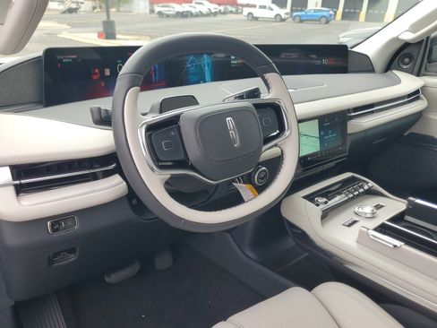 New 2026 Lincoln Navigator Reserve w/ Jet Appearance Package AWD/4WD image 14