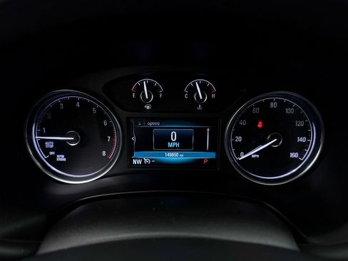 Used 2019 Buick Enclave Premium w/ Experience Buick Package image 34