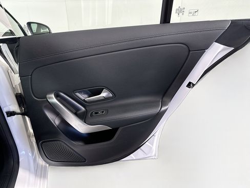 Used 2025 Mercedes-Benz CLA 250 image 29