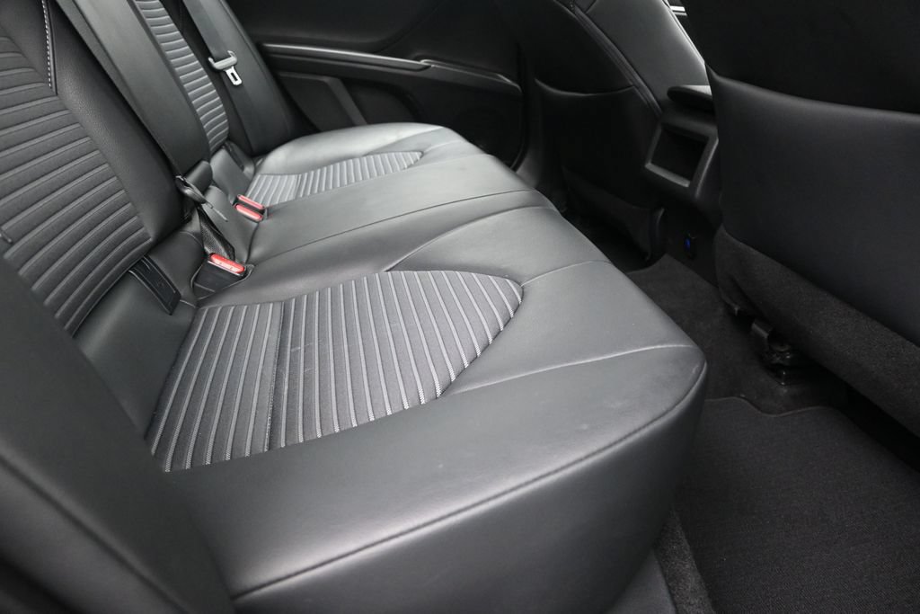Used 2023 Toyota Camry SE FWD image 22