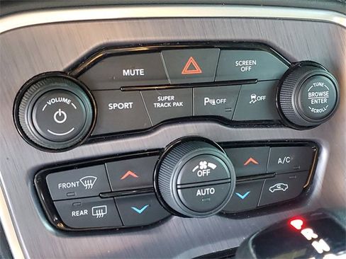 Used 2018 Dodge Challenger R/T Scat Pack image 24