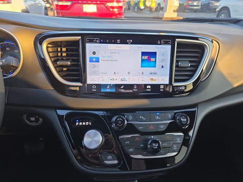 New 2026 Chrysler Voyager LX image 11