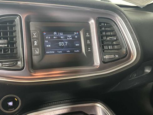Used 2015 Dodge Challenger SXT RWD image 22