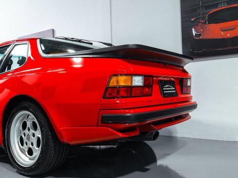 Used 1986 Porsche 944 Turbo image 22