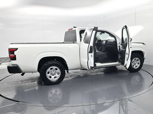 Used 2024 Nissan Frontier S AWD/4WD image 51