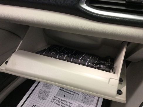 Used 2024 Chrysler Pacifica Limited w/ Trailer Tow Group image 44