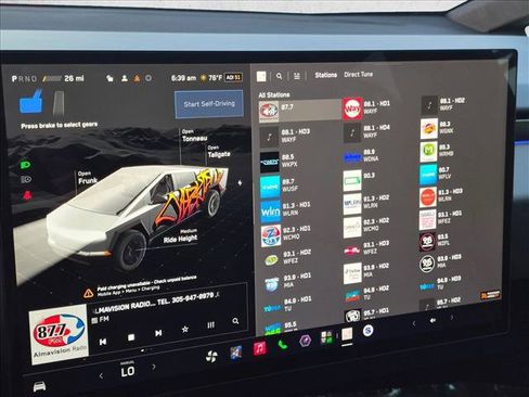 Used 2025 Tesla Cybertruck AWD Crew Cab image 13