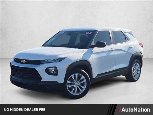 Used 2023 Chevrolet TrailBlazer LS FWD image 1