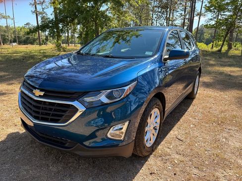 Used 2021 Chevrolet Equinox LT FWD image 1