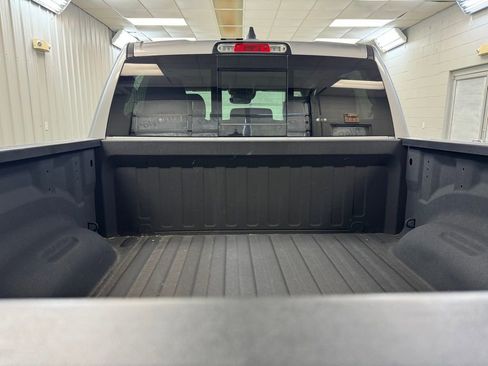 Used 2019 RAM 1500 Laramie AWD/4WD image 24