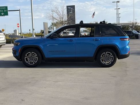 Used 2023 Jeep Grand Cherokee Trailhawk AWD/4WD image 10