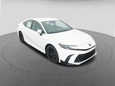 New 2026 Toyota Camry SE image 13