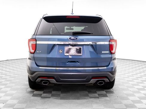 Used 2018 Ford Explorer XLT w/ Equipment Group 201A image 6