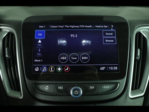 Used 2024 Chevrolet Malibu LT FWD image 10