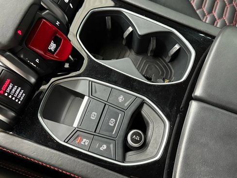 Used 2021 Lamborghini Urus image 52