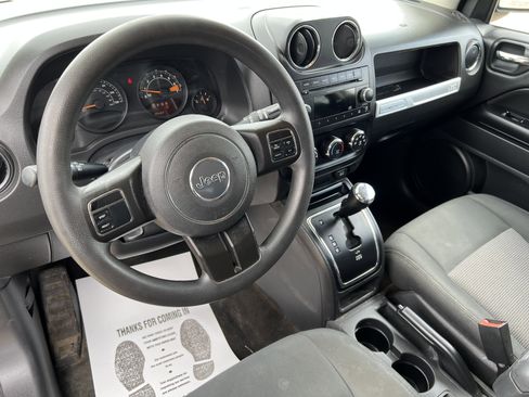 Used 2014 Jeep Compass Sport w/ Power Value Group FWD image 27