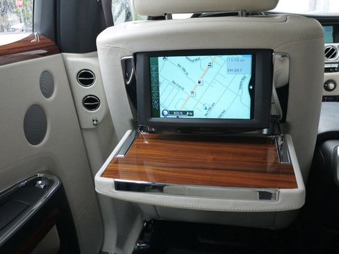 Used 2010 Rolls-Royce Ghost image 22