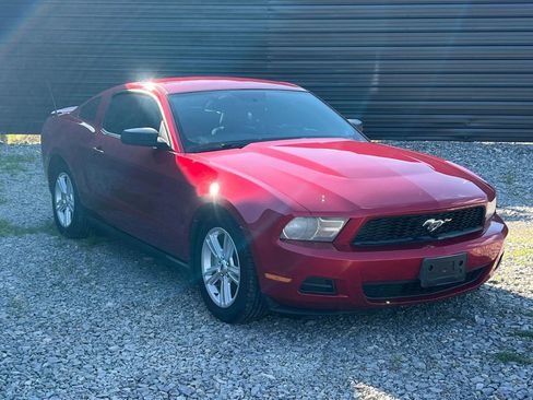 Used 2010 Ford Mustang Coupe image 7