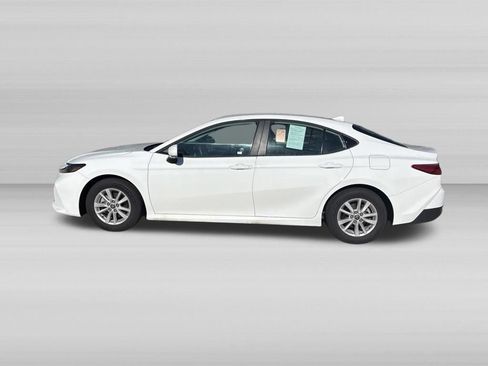 Used 2026 Toyota Camry LE FWD image 7