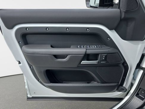 New 2026 Land Rover Defender 110 S AWD/4WD image 27