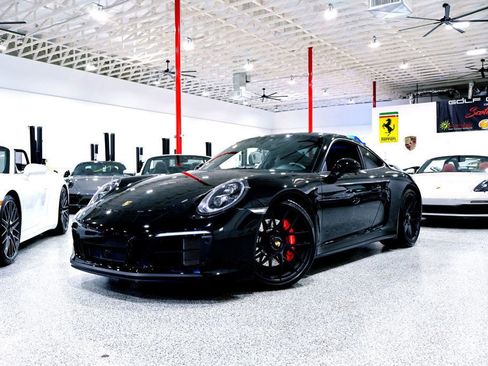 Used 2018 Porsche 911 Carrera 4 GTS image 3