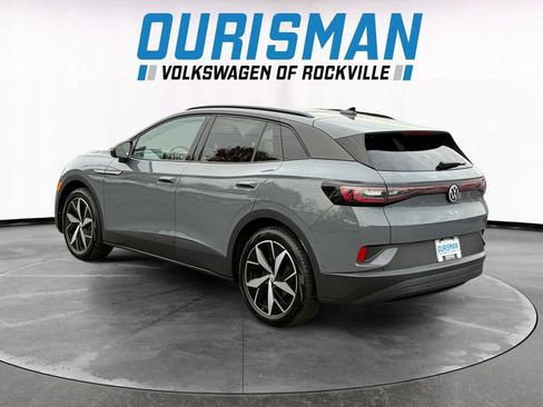 Used 2023 Volkswagen ID.4 S image 4