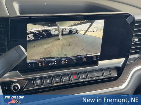 New 2025 GMC Sierra 2500 SLT w/ SLT Premium Package image 4