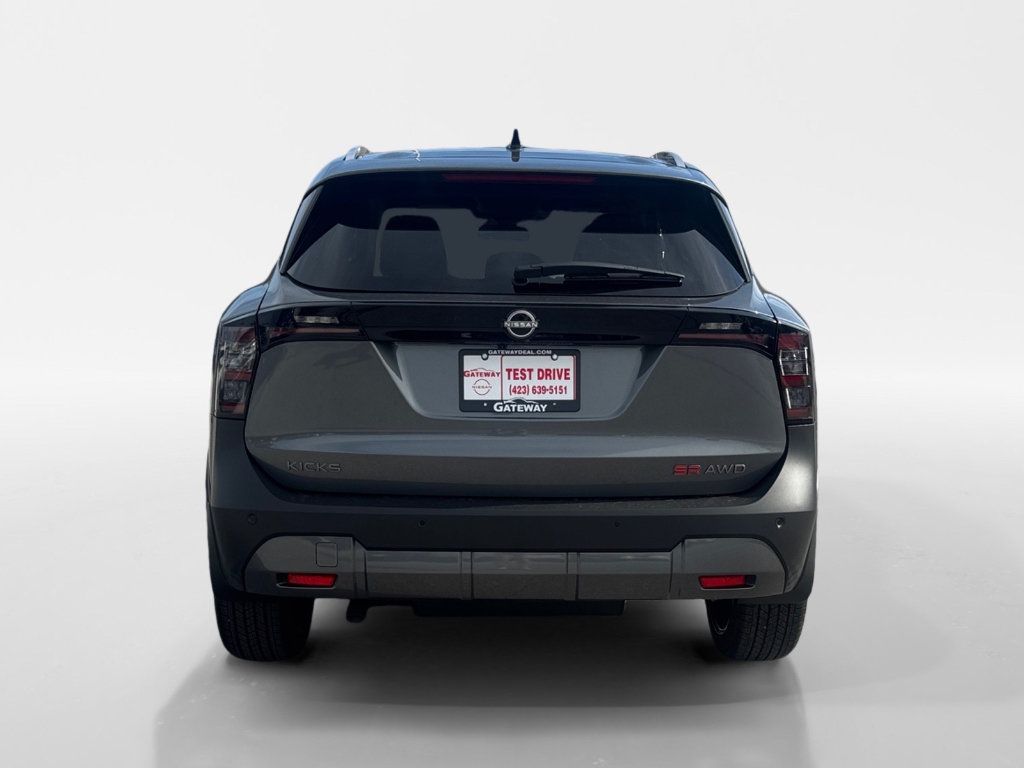 Used 2026 Nissan Kicks SR w/ SR Premium Package AWD/4WD image 5