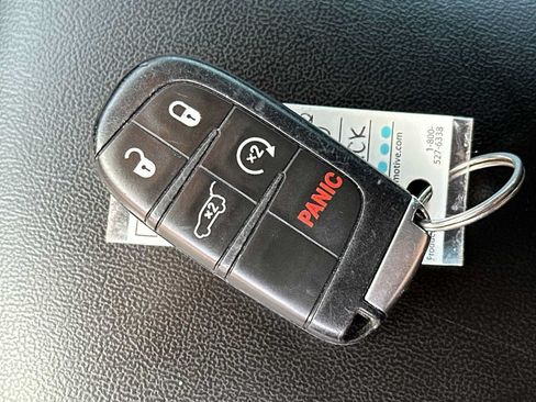 Used 2023 Dodge Durango GT RWD image 37