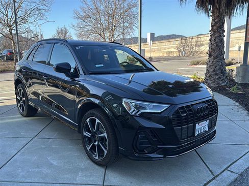 Used 2025 Audi Q3 2.0T Premium Plus w/ Premium Plus Package image 4