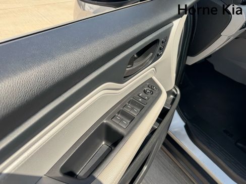 Used 2020 Honda Odyssey EX-L image 11