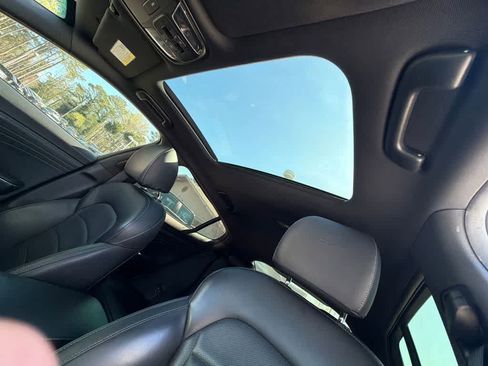 Used 2022 Kia Stinger GT2 image 34