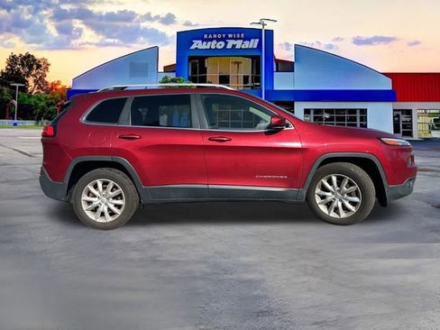 Used 2016 Jeep Cherokee Limited AWD/4WD image 9