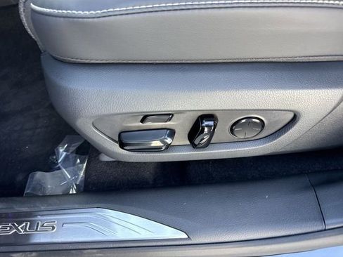 New 2026 Lexus RX 450h AWD image 12