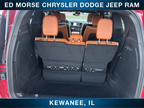 New 2026 Chrysler Pacifica Pinnacle image 19