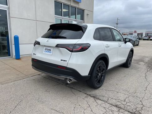 New 2026 Honda HR-V Sport image 5